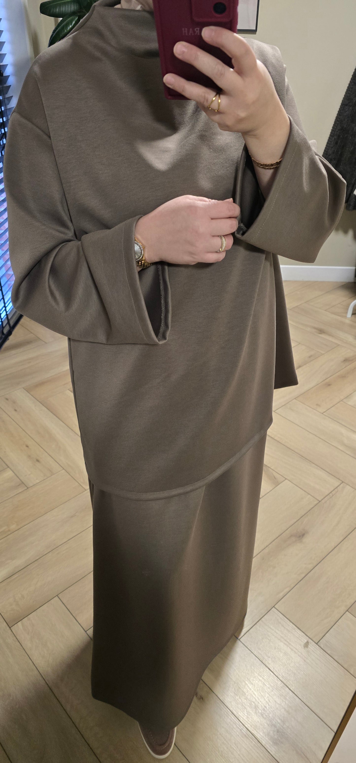 Minimal Two-Piece Set – Taupe